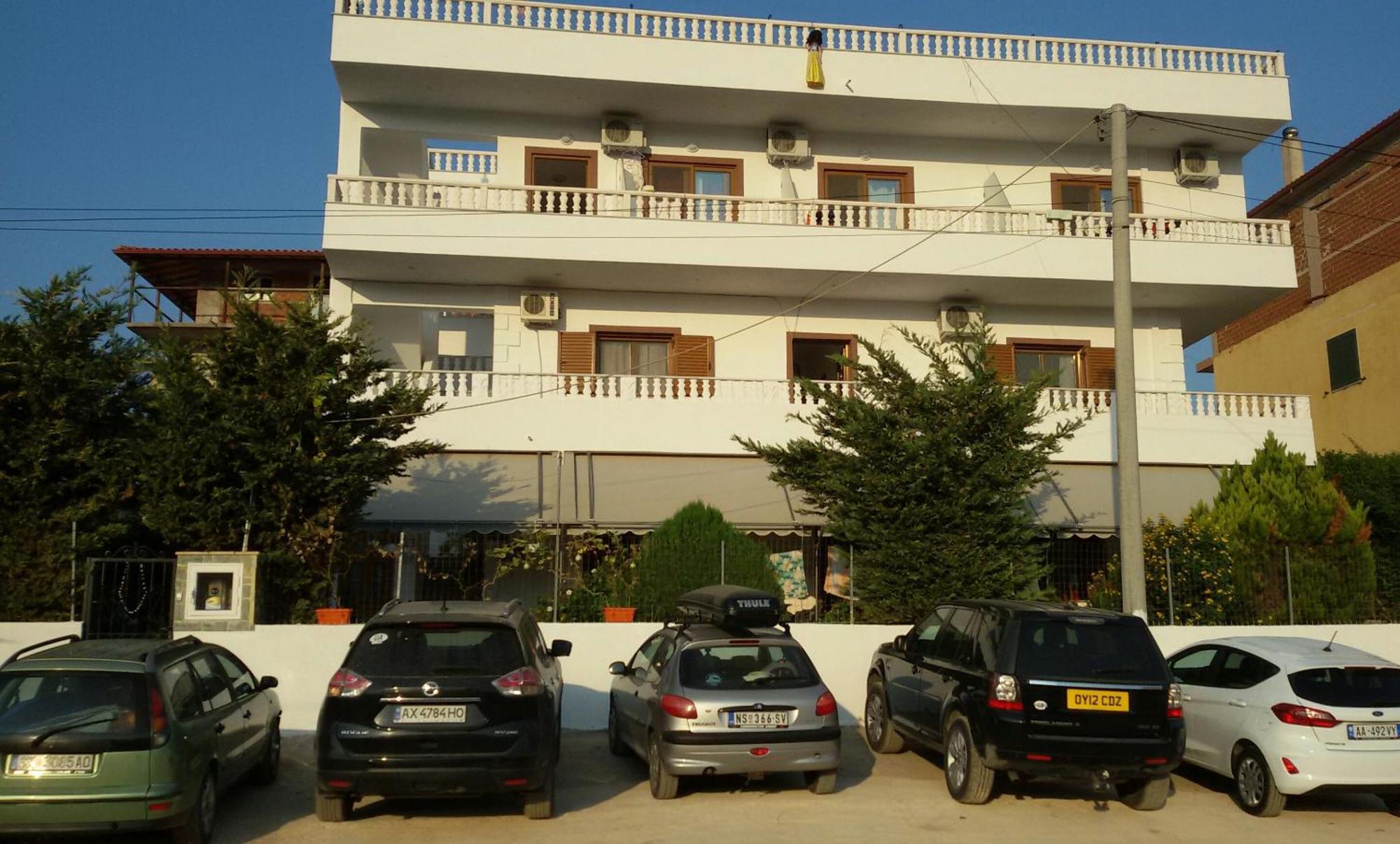 Apartment Renato *