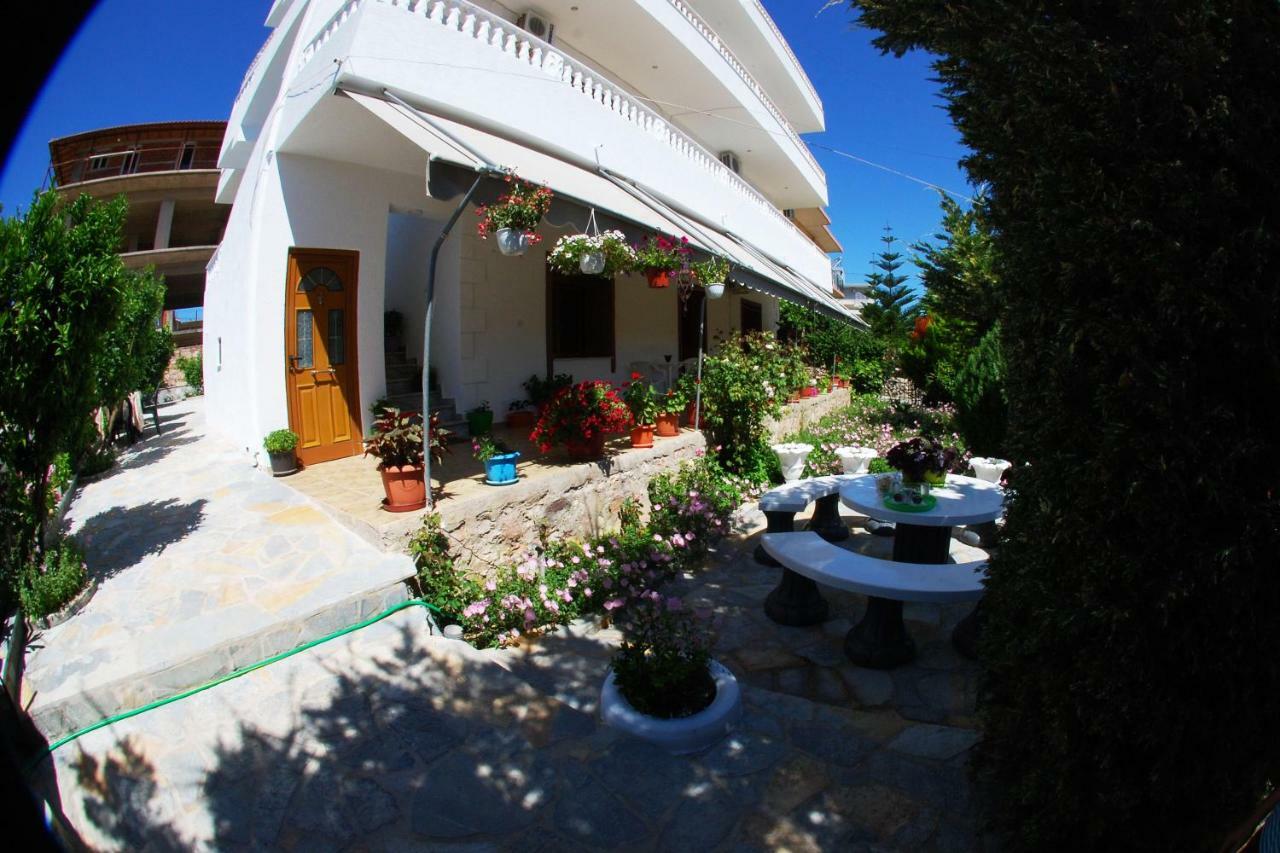 Renato Apartment
