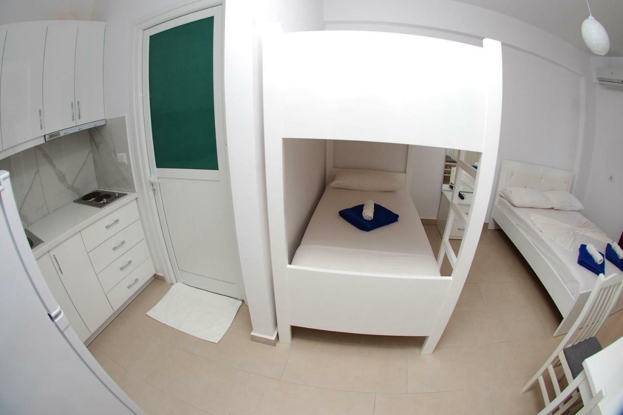Apartment Renato *